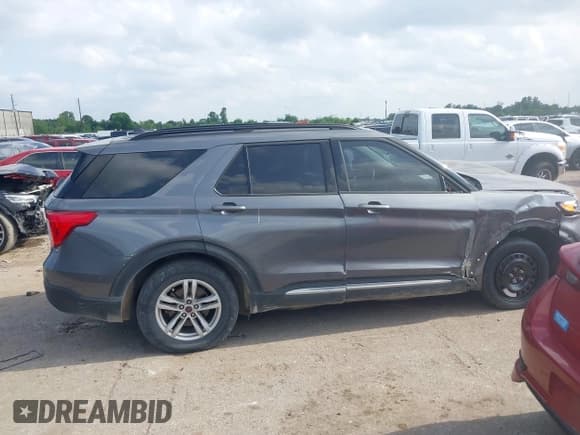 ✅ 2021 Ford Explorer XLT • VIN: 1FMSK7DH6MGB78774 • Lot: 42166613. Wystawiony na IAAI z przebiegiem 53 212 mil. Bezpłatny archiwum sprzedaży aukcyjnych z USA i szczegółowy raport historii pojazdu na DreamBid. Zdjęcie 14.