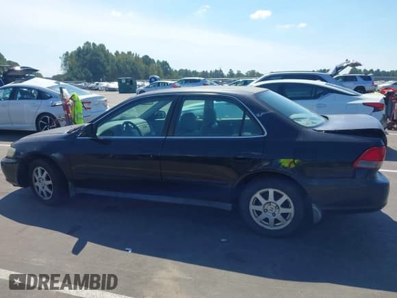✅ 2002 Honda Accord SE • VIN: 1HGCG66842A153987 • Лот: 43290900. Опубликован ранее на IAAI с пробегом 212 434 миль. Бесплатный доступ к архиву аукционных продаж из США и подробный отчёт об истории автомобиля на DreamBid. Изображение 14.