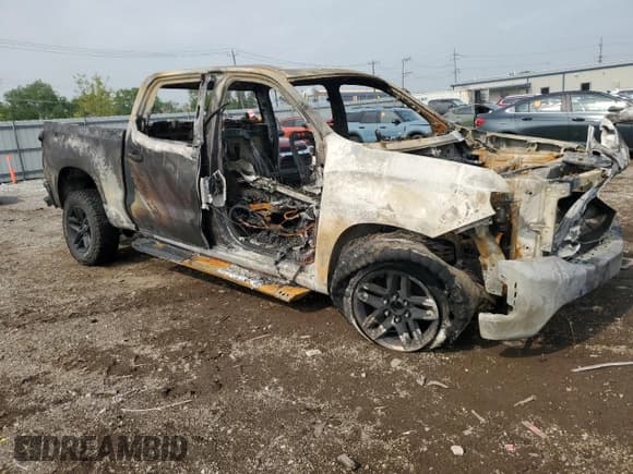 ✅ 2019 Chevrolet Silverado 1500 LT Trail Boss • VIN: 1GCPYFED1KZ146878 • Lot: 59704045. Wystawiony na Copart z przebiegiem Nie podano. Bezpłatny archiwum sprzedaży aukcyjnych z USA i szczegółowy raport historii pojazdu na DreamBid. Zdjęcie 4.