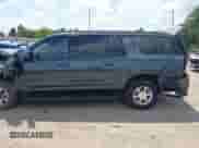 ✅ 2021 Chevrolet Suburban RST • VIN: 1GNSCEKD5MR228825 • Lot: 42916245. Wystawiony na IAAI z przebiegiem 52 657 mil. Bezpłatny archiwum sprzedaży aukcyjnych z USA i szczegółowy raport historii pojazdu na DreamBid. Zdjęcie 14.