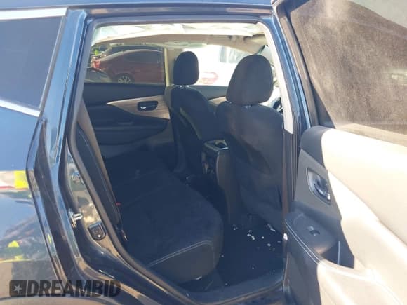 ✅ 2017 Nissan Murano Platinum • VIN: 5N1AZ2MH4HN114793 • Lot: 43458396. Listed on IAAI with 96,945 mi. Free auction sales archive from the USA and detailed vehicle history report at DreamBid. Image 8.