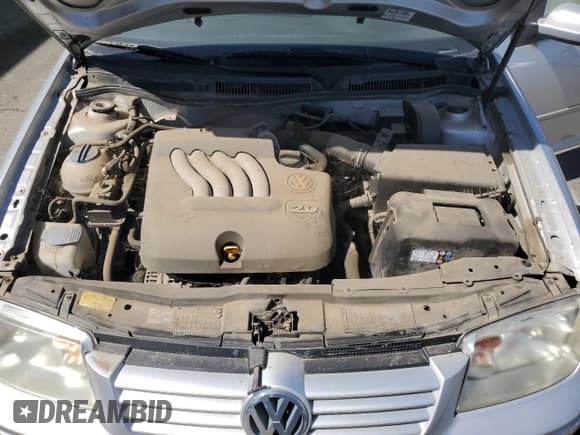 ✅ 2005 Volkswagen Jetta GL • VIN: 3VWRK69MX5M066132 • Lot: 55865785. Listed on Copart with 164,443 mi. Free auction sales archive from the USA and detailed vehicle history report at DreamBid. Image 11.