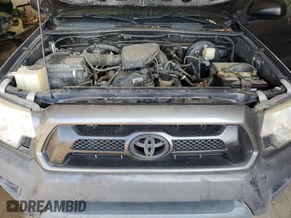 ✅ 2015 Toyota Tacoma • VIN: 5TFJX4CN5FX051640 • Лот: 62347635. Опубликован ранее на Copart с пробегом 160 209 миль. Бесплатный доступ к архиву аукционных продаж из США и подробный отчёт об истории автомобиля на DreamBid. Изображение 11.