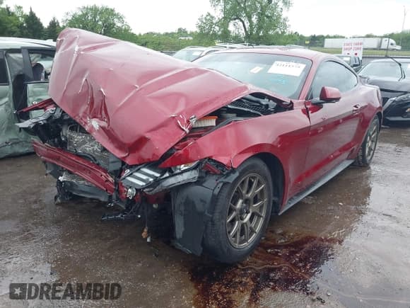 ✅ 2016 Ford Mustang V6 • VIN: 1FA6P8AM9G5283698 • Lot: 42111575. Listed on IAAI with 111,062 mi. Free auction sales archive from the USA and detailed vehicle history report at DreamBid. Image 2.