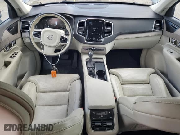 ✅ 2022 Volvo XC90 Inscription • VIN: YV4A221L1N1869787 • Lot: 64863935. Listed on Copart with 47,575 mi. Free auction sales archive from the USA and detailed vehicle history report at DreamBid. Image 8.