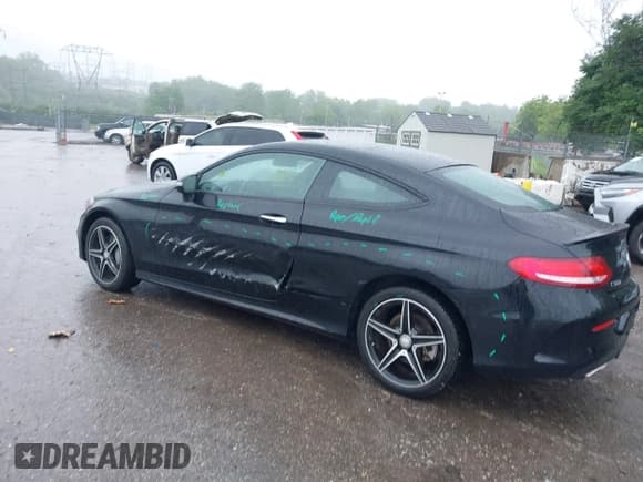 ✅ 2017 Mercedes-Benz C 300 • VIN: WDDWJ4KB8HF353968 • Lot: 42336137. Listed on IAAI with 48,454 mi. Free auction sales archive from the USA and detailed vehicle history report at DreamBid. Image 3.