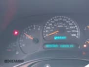 ✅ 2005 Chevrolet Silverado 2500HD LT • VIN: 1GCHC23U75F883040 • Lot: 43643562. Wystawiony na IAAI z przebiegiem 268 370 mil. Bezpłatny archiwum sprzedaży aukcyjnych z USA i szczegółowy raport historii pojazdu na DreamBid. Zdjęcie 7.