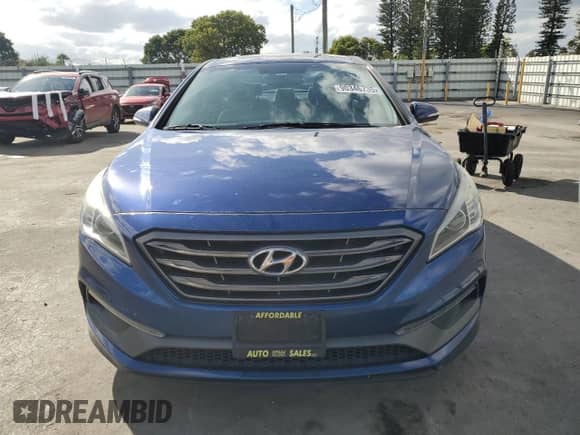 2016 Hyundai Sonata Sport with VIN 5NPE34AF7GH346406, listed as a Copart auction lot 90346735 with 83,777 mi miles and Salvage title. Bid and sale history available at DreamBid. Image 5.