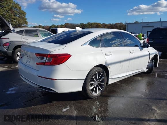 ✅ 2021 Honda Accord EX-L • VIN: 1HGCV1F58MA096128 • Lot: 43490162. Wystawiony na IAAI z przebiegiem 20 981 mil. Bezpłatny archiwum sprzedaży aukcyjnych z USA i szczegółowy raport historii pojazdu na DreamBid. Zdjęcie 4.