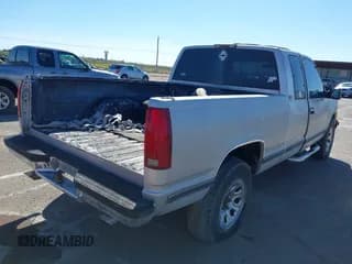 ✅ 1995 Chevrolet Silverado 1500 • VIN: 2GCEK19K6S1282808 • Lot: 43372112. Wystawiony na IAAI z przebiegiem 270 619 mil. Bezpłatny archiwum sprzedaży aukcyjnych z USA i szczegółowy raport historii pojazdu na DreamBid. Zdjęcie 4.