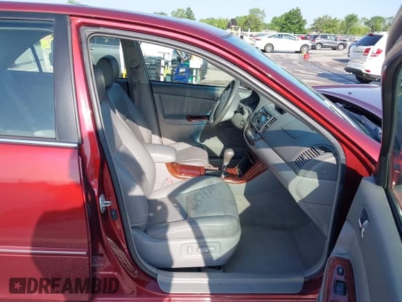 ✅ 2006 Toyota Camry LE • VIN: 4T1BF32K26U120273 • Лот: 42573889. Опубликован ранее на IAAI с пробегом 139 895 миль. Бесплатный доступ к архиву аукционных продаж из США и подробный отчёт об истории автомобиля на DreamBid. Изображение 5.