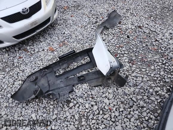 ✅ 2008 Honda CR-V LX • VIN: JHLRE38368C007184 • Лот: 90907495. Опубликован ранее на Copart с пробегом 171 205 миль. Бесплатный доступ к архиву аукционных продаж из США и подробный отчёт об истории автомобиля на DreamBid. Изображение 13.