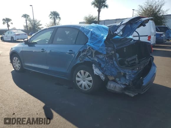 ✅ 2016 Volkswagen Jetta S • VIN: 3VW167AJ9GM415566 • Lot: 92093655. Listed on Copart with 102,147 mi. Free auction sales archive from the USA and detailed vehicle history report at DreamBid. Image 2.