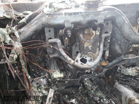 ✅ 2007 Chevrolet Silverado 2500HD Work Truck • VIN: 1GCHK29K07E589027 • Лот: 45010424. Опубликован ранее на Copart с пробегом Не указан. Бесплатный доступ к архиву аукционных продаж из США и подробный отчёт об истории автомобиля на DreamBid. Изображение 9.