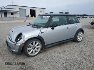 ✅ 2005 MINI Hardtop S • VIN: WMWRE33535TL14309 • Lot: 86205445. Listed on Copart with 172,727 mi. Free auction sales archive from the USA and detailed vehicle history report at DreamBid. Image 1.