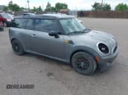 ✅ 2010 MINI Clubman • VIN: WMWML3C51ATX52028 • Lot: 42549375. Wystawiony na IAAI z przebiegiem 117 917 mil. Bezpłatny archiwum sprzedaży aukcyjnych z USA i szczegółowy raport historii pojazdu na DreamBid. Zdjęcie 1.