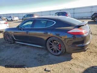 ✅ 2011 Porsche Panamera Turbo • VIN: WP0AC2A73BL090510 • Lot: 94671625. Wystawiony na Copart z przebiegiem 117 460 mil. Bezpłatny archiwum sprzedaży aukcyjnych z USA i szczegółowy raport historii pojazdu na DreamBid. Zdjęcie 2.