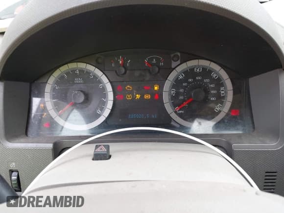 ✅ 2009 Ford Escape XLT • VIN: 1FMCU03779KA15621 • Lot: 43503931. Listed on IAAI with 225,020 mi. Free auction sales archive from the USA and detailed vehicle history report at DreamBid. Image 7.