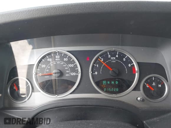 ✅ 2007 Jeep Patriot Limited • VIN: 1J8FT48WX7D333237 • Lot: 42743656. Listed on IAAI with 215,228 mi. Free auction sales archive from the USA and detailed vehicle history report at DreamBid. Image 7.