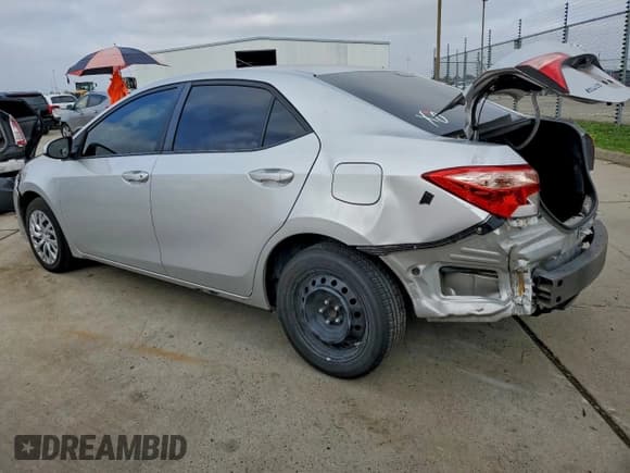 ✅ 2019 Toyota Corolla LE • VIN: 5YFBURHE1KP898277 • Лот: 93642235. Опубликован ранее на Copart с пробегом 66 894 миль. Бесплатный доступ к архиву аукционных продаж из США и подробный отчёт об истории автомобиля на DreamBid. Изображение 2.