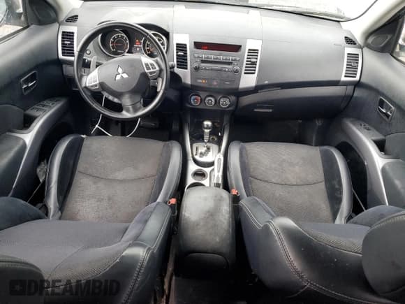 ✅ 2012 Mitsubishi Outlander SE • VIN: JA4AS3AW2CU029347 • Lot: 50586415. Wystawiony na Copart z przebiegiem 67 937 mil. Bezpłatny archiwum sprzedaży aukcyjnych z USA i szczegółowy raport historii pojazdu na DreamBid. Zdjęcie 8.