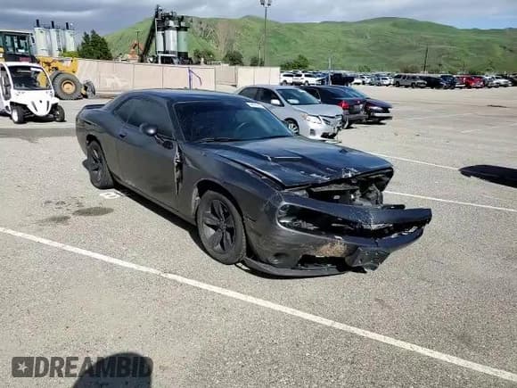 ✅ 2020 Dodge Challenger SXT • VIN: 2C3CDZAG4LH203690 • Lot: 46066593. Wystawiony na Copart z przebiegiem 72 710 mil. Bezpłatny archiwum sprzedaży aukcyjnych z USA i szczegółowy raport historii pojazdu na DreamBid. Zdjęcie 11.