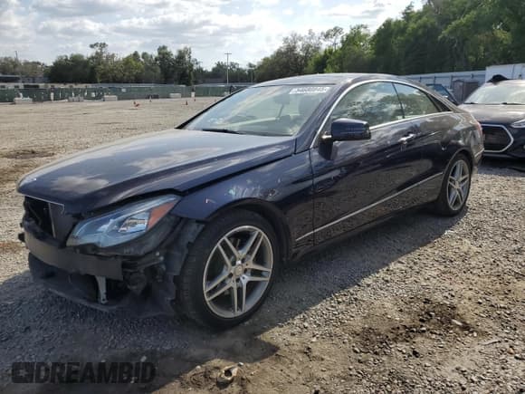 ✅ 2014 Mercedes-Benz E 350 • VIN: WDDKJ5KB8EF223964 • Lot: 54680845. Listed on Copart with 71,989 mi. Free auction sales archive from the USA and detailed vehicle history report at DreamBid. Image 1.