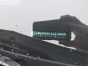 ✅ 2025 Jeep Grand Cherokee Altitude X • VIN: 1C4RJHAG1SC270046 • Лот: 42517002. Опубликован ранее на IAAI с пробегом 8 415 миль. Бесплатный доступ к архиву аукционных продаж из США и подробный отчёт об истории автомобиля на DreamBid. Изображение 19.