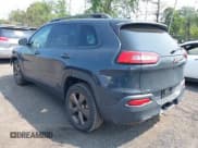 ✅ 2017 Jeep Cherokee Latitude • VIN: 1C4PJLCB7HW507397 • Lot: 42382161. Wystawiony na IAAI z przebiegiem 87 359 mil. Bezpłatny archiwum sprzedaży aukcyjnych z USA i szczegółowy raport historii pojazdu na DreamBid. Zdjęcie 3.