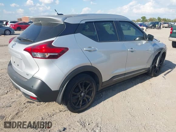 ✅ 2020 Nissan Kicks SR • VIN: 3N1CP5DV9LL561870 • Лот: 43400242. Опубликован ранее на IAAI с пробегом 69 855 миль. Бесплатный доступ к архиву аукционных продаж из США и подробный отчёт об истории автомобиля на DreamBid. Изображение 4.