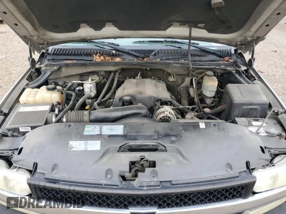 ✅ 2002 Chevrolet Silverado 2500HD LS • VIN: 1GCHC23G12F124521 • Lot: 54493345. Wystawiony na Copart z przebiegiem 223 108 mil. Bezpłatny archiwum sprzedaży aukcyjnych z USA i szczegółowy raport historii pojazdu na DreamBid. Zdjęcie 11.