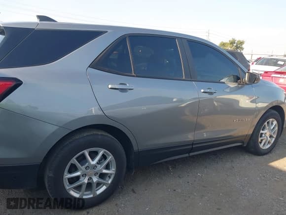 ✅ 2024 Chevrolet Equinox LS • VIN: 3GNAXHEG8RL261582 • Лот: 43154989. Опубликован ранее на IAAI с пробегом 5 486 миль. Бесплатный доступ к архиву аукционных продаж из США и подробный отчёт об истории автомобиля на DreamBid. Изображение 13.