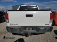 ✅ 2012 Toyota Tundra • VIN: 5TFDY5F10CX218930 • Lot: 70060405. Wystawiony na Copart z przebiegiem 250 953 mil. Bezpłatny archiwum sprzedaży aukcyjnych z USA i szczegółowy raport historii pojazdu na DreamBid. Zdjęcie 6.