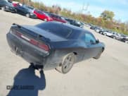 ✅ 2010 Dodge Challenger R/T • VIN: 2B3CJ5DT0AH118804 • Lot: 43715831. Wystawiony na IAAI z przebiegiem 132 963 mil. Bezpłatny archiwum sprzedaży aukcyjnych z USA i szczegółowy raport historii pojazdu na DreamBid. Zdjęcie 4.