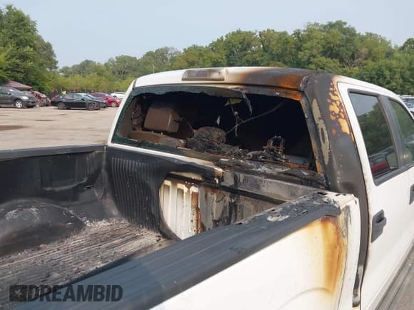 ✅ 2014 Ford F-150 XLT • VIN: 1FTFW1ET4EKD77556 • Lot: 43129733. Listed on IAAI with 144,332 mi. Free auction sales archive from the USA and detailed vehicle history report at DreamBid. Image 6.