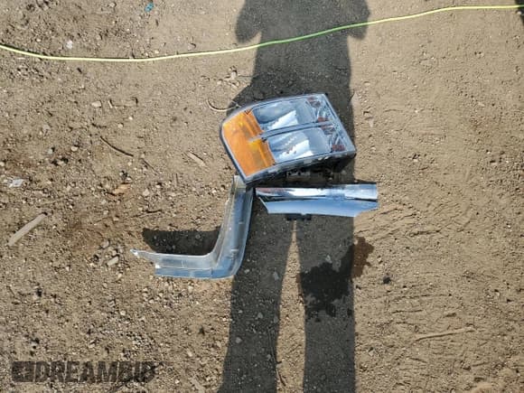 ✅ 2013 GMC Sierra 1500 SLT • VIN: 1GTR2WE75DZ272068 • Lot: 61179585. Listed on Copart with 203,512 mi. Free auction sales archive from the USA and detailed vehicle history report at DreamBid. Image 12.