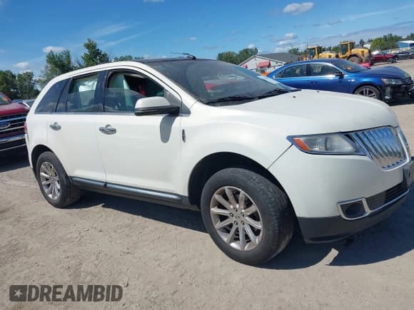 ✅ 2012 Lincoln MKX • VIN: 2LMDJ8JK4CBL07025 • Lot: 43119455. Listed on IAAI with 192,265 mi. Free auction sales archive from the USA and detailed vehicle history report at DreamBid. Image 13.