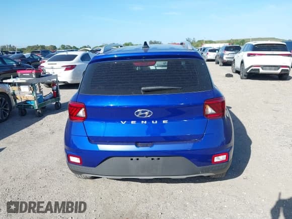 ✅ 2022 Hyundai Venue SEL • VIN: KMHRC8A35NU154334 • Lot: 41732747. Listed on IAAI with 38,578 mi. Free auction sales archive from the USA and detailed vehicle history report at DreamBid. Image 17.