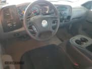 ✅ 2014 Chevrolet Silverado 2500HD Work Truck • VIN: 1GC0CVCG2EF163489 • Lot: 69438585. Wystawiony na Copart z przebiegiem 216 599 mil. Bezpłatny archiwum sprzedaży aukcyjnych z USA i szczegółowy raport historii pojazdu na DreamBid. Zdjęcie 8.