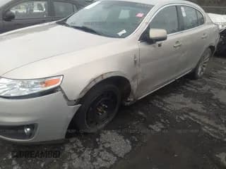 ✅ 2009 Lincoln MKS • VIN: 1LNHM93R89G634016 • Лот: 27178287. Опубликован ранее на IAAI с пробегом 149 449 миль. Бесплатный доступ к архиву аукционных продаж из США и подробный отчёт об истории автомобиля на DreamBid. Изображение 6.