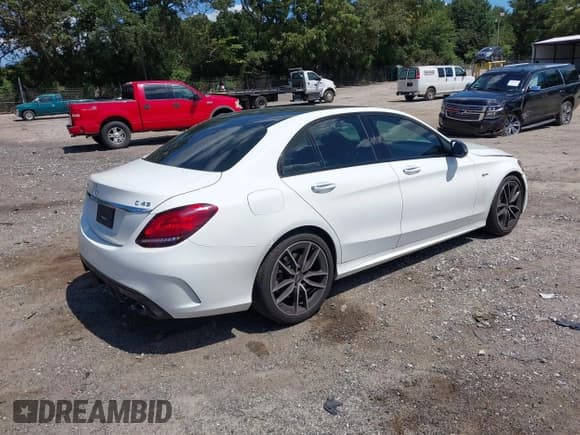 ✅ 2019 Mercedes-Benz C 43 AMG • VIN: 55SWF6EB9KU304940 • Lot: 43096578. Listed on IAAI with 50,441 mi. Free auction sales archive from the USA and detailed vehicle history report at DreamBid. Image 4.