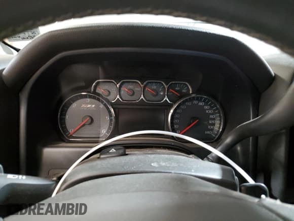 ✅ 2017 Chevrolet Silverado 1500 LT • VIN: 1GCVKREC2HZ320483 • Лот: 62393324. Опубликован ранее на Copart с пробегом Не указан. Бесплатный доступ к архиву аукционных продаж из США и подробный отчёт об истории автомобиля на DreamBid. Изображение 9.