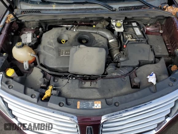 ✅ 2017 Lincoln MKC Reserve • VIN: 5LMCJ3D97HUL32258 • Lot: 70592315. Wystawiony na Copart z przebiegiem 93 447 mil. Bezpłatny archiwum sprzedaży aukcyjnych z USA i szczegółowy raport historii pojazdu na DreamBid. Zdjęcie 12.