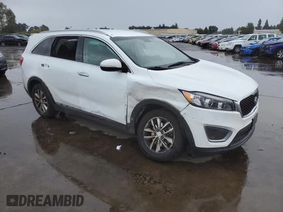 ✅ 2017 Kia Sorento LX • VIN: 5XYPG4A32HG202550 • Лот: 81950805. Опубликован ранее на Copart с пробегом 167 819 миль. Бесплатный доступ к архиву аукционных продаж из США и подробный отчёт об истории автомобиля на DreamBid. Изображение 4.