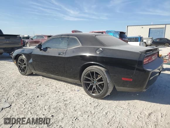 ✅ 2013 Dodge Challenger SXT • VIN: 2C3CDYAG2DH530925 • Lot: 77192334. Wystawiony na Copart z przebiegiem 201 989 mil. Bezpłatny archiwum sprzedaży aukcyjnych z USA i szczegółowy raport historii pojazdu na DreamBid. Zdjęcie 2.