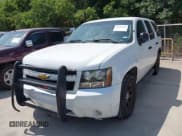 ✅ 2013 Chevrolet Tahoe Commercial • VIN: 1GNLC2E0XDR361205 • Lot: 42884524. Wystawiony na IAAI z przebiegiem 361 205 mil. Bezpłatny archiwum sprzedaży aukcyjnych z USA i szczegółowy raport historii pojazdu na DreamBid. Zdjęcie 2.