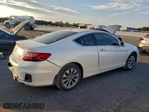 ✅ 2013 Honda Accord EX-L • VIN: 1HGCT1B87DA000351 • Лот: 92420855. Опубликован ранее на Copart с пробегом 253 083 миль. Бесплатный доступ к архиву аукционных продаж из США и подробный отчёт об истории автомобиля на DreamBid. Изображение 3.