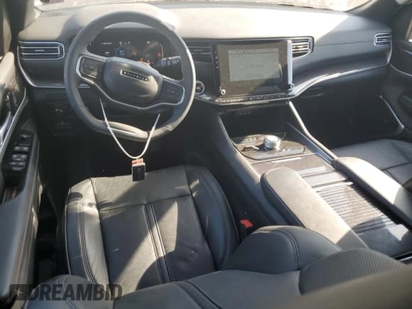 ✅ 2024 Jeep Wagoneer • VIN: 1C4SJSAP2RS145359 • Лот: 58918375. Опубликован ранее на Copart с пробегом 7 611 миль. Бесплатный доступ к архиву аукционных продаж из США и подробный отчёт об истории автомобиля на DreamBid. Изображение 8.