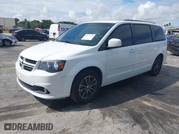 2016 Dodge Grand Caravan R/T z VIN 2C4RDGEGXGR353016, wystawiony jako IAAI lot #43271737 z przebiegiem 101 837 mil mil oraz . Historia ofert i sprzedaży dostępna na DreamBid. Obrazek 2.