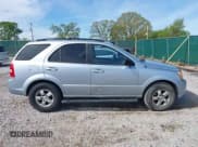 ✅ 2008 Kia Sorento LX • VIN: KNDJC735685853321 • Lot: 42055323. Wystawiony na IAAI z przebiegiem 155 905 mil. Bezpłatny archiwum sprzedaży aukcyjnych z USA i szczegółowy raport historii pojazdu na DreamBid. Zdjęcie 12.